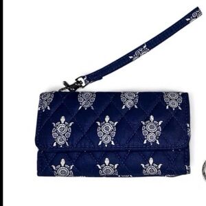 Vera Bradley- Sea Turtle Smartphone Wristlet